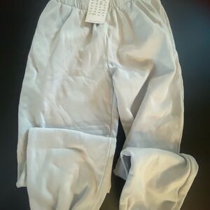 Brandy Melville Rosa Sweatpants light blue NWT